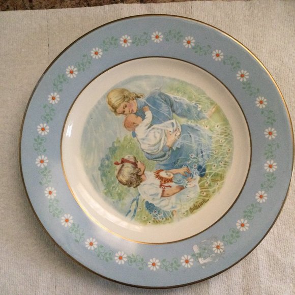 Vintage 1974 Avon Spain Tenderness Porcelain Plate Pontesa Ironstone 9" - Picture 1 of 4